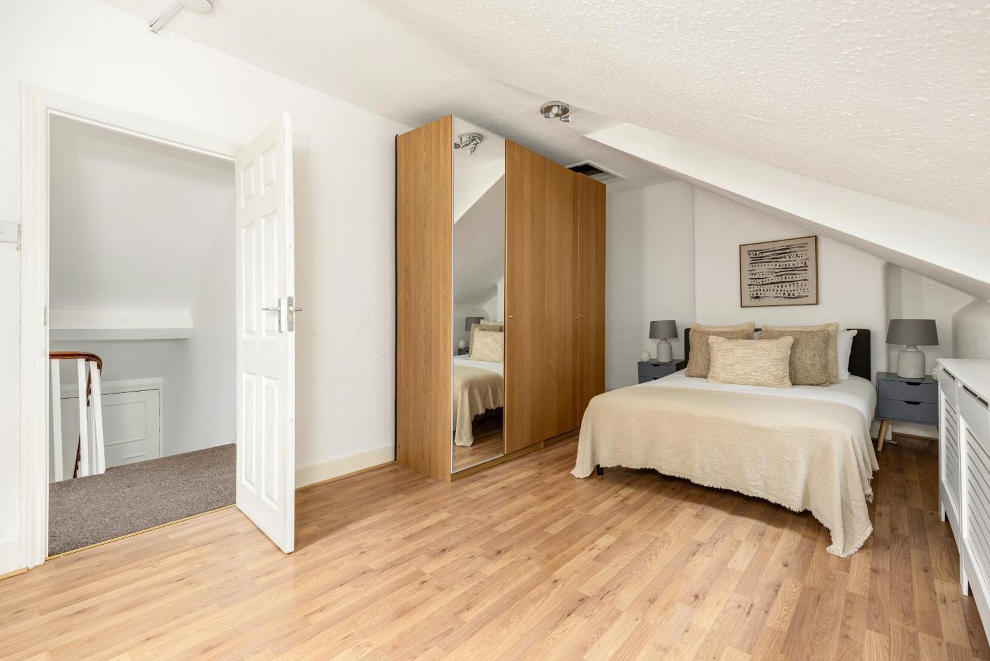 The Acton Luxury Flat