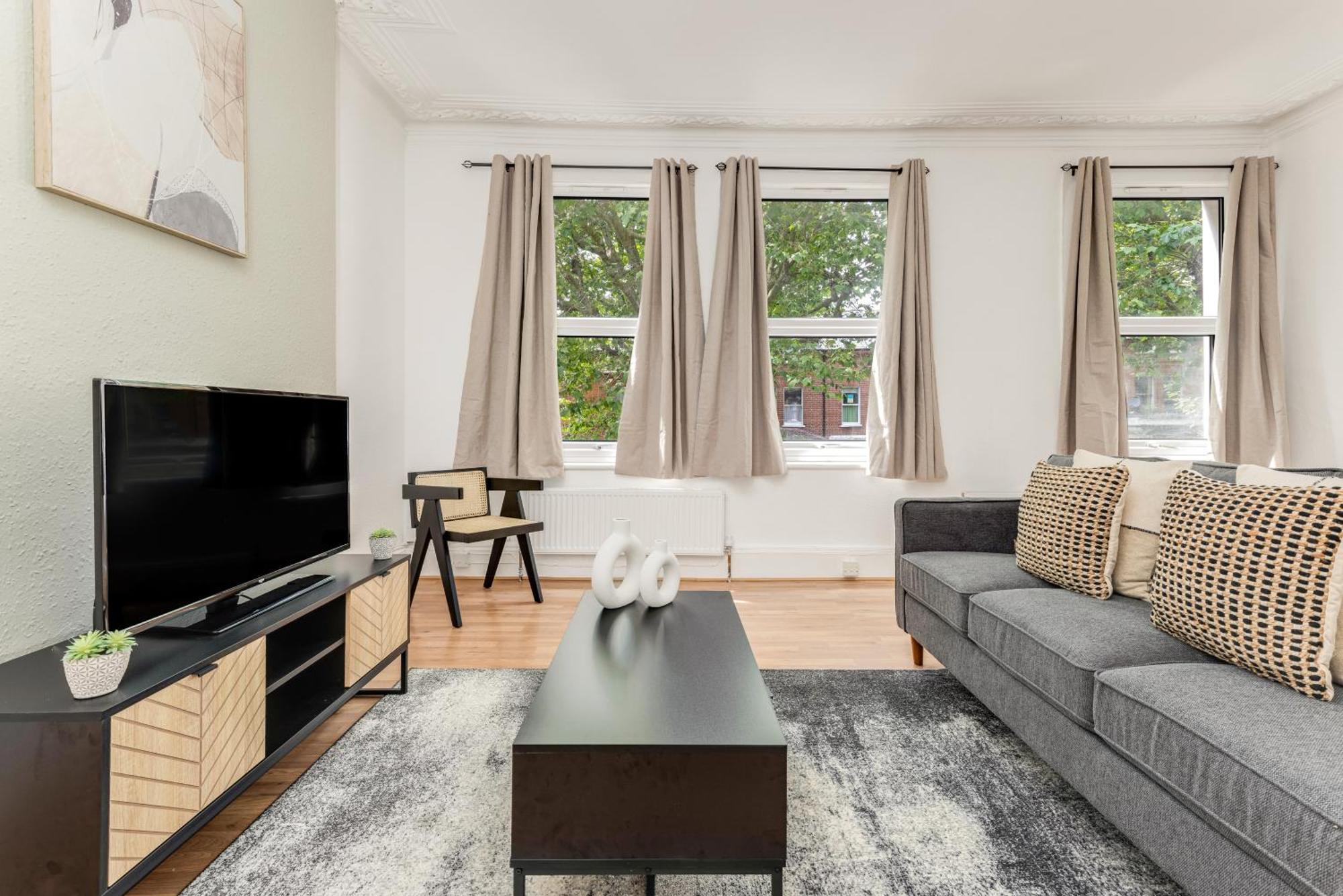 The Acton Luxury Flat