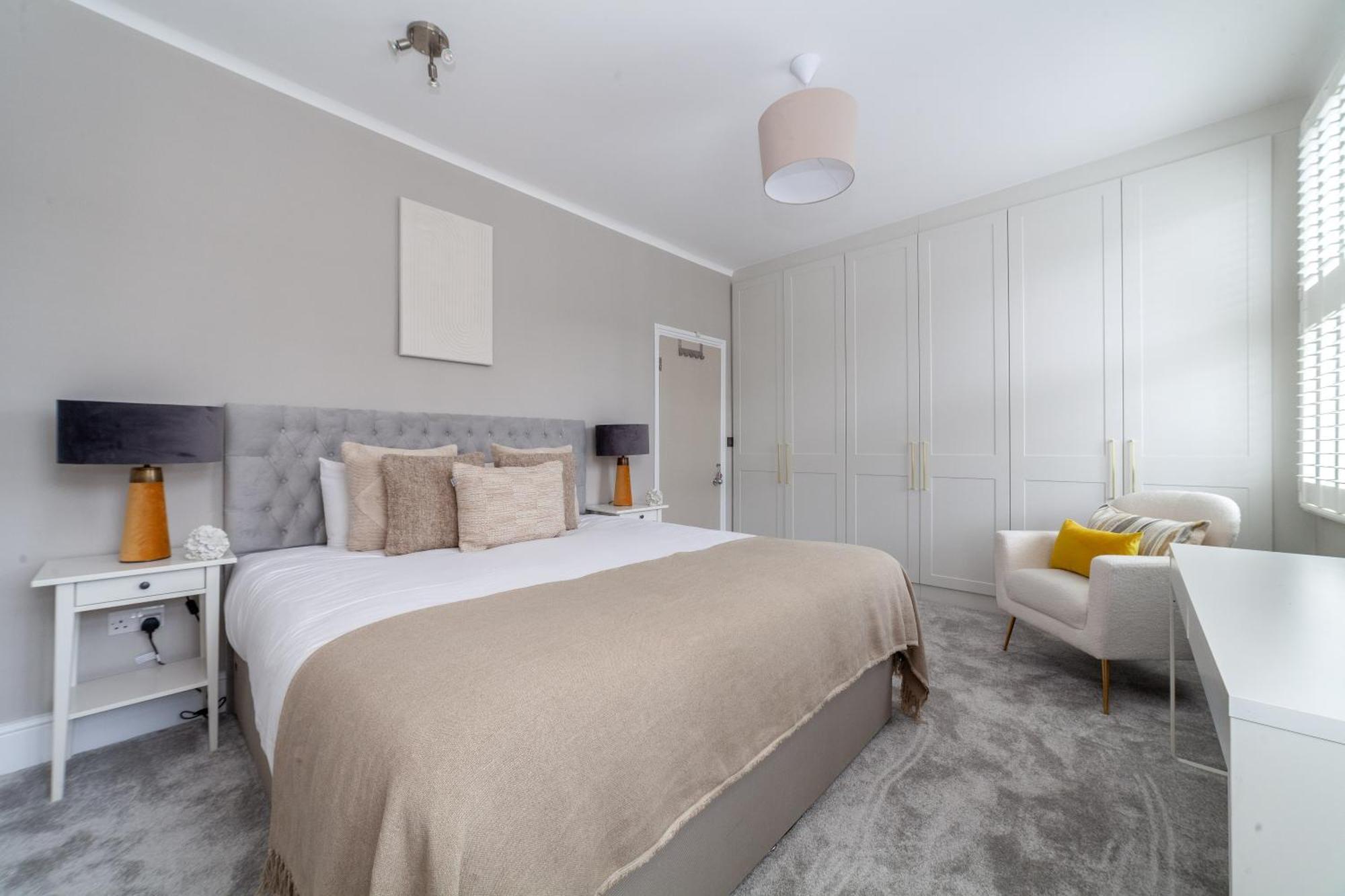 The Hammersmith Apartment
