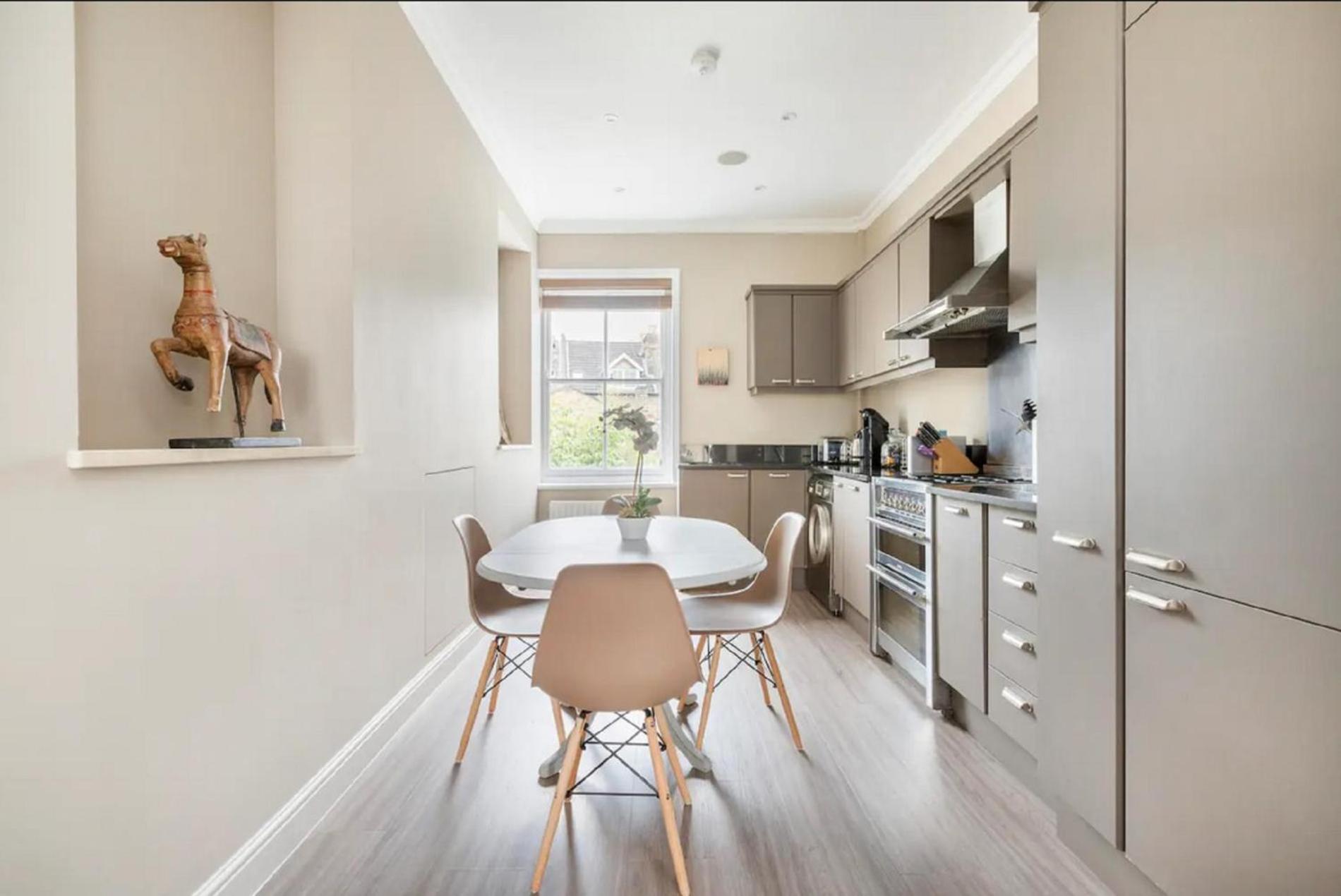 & Leafy - 2 Bedroom In Clapham Appartement *