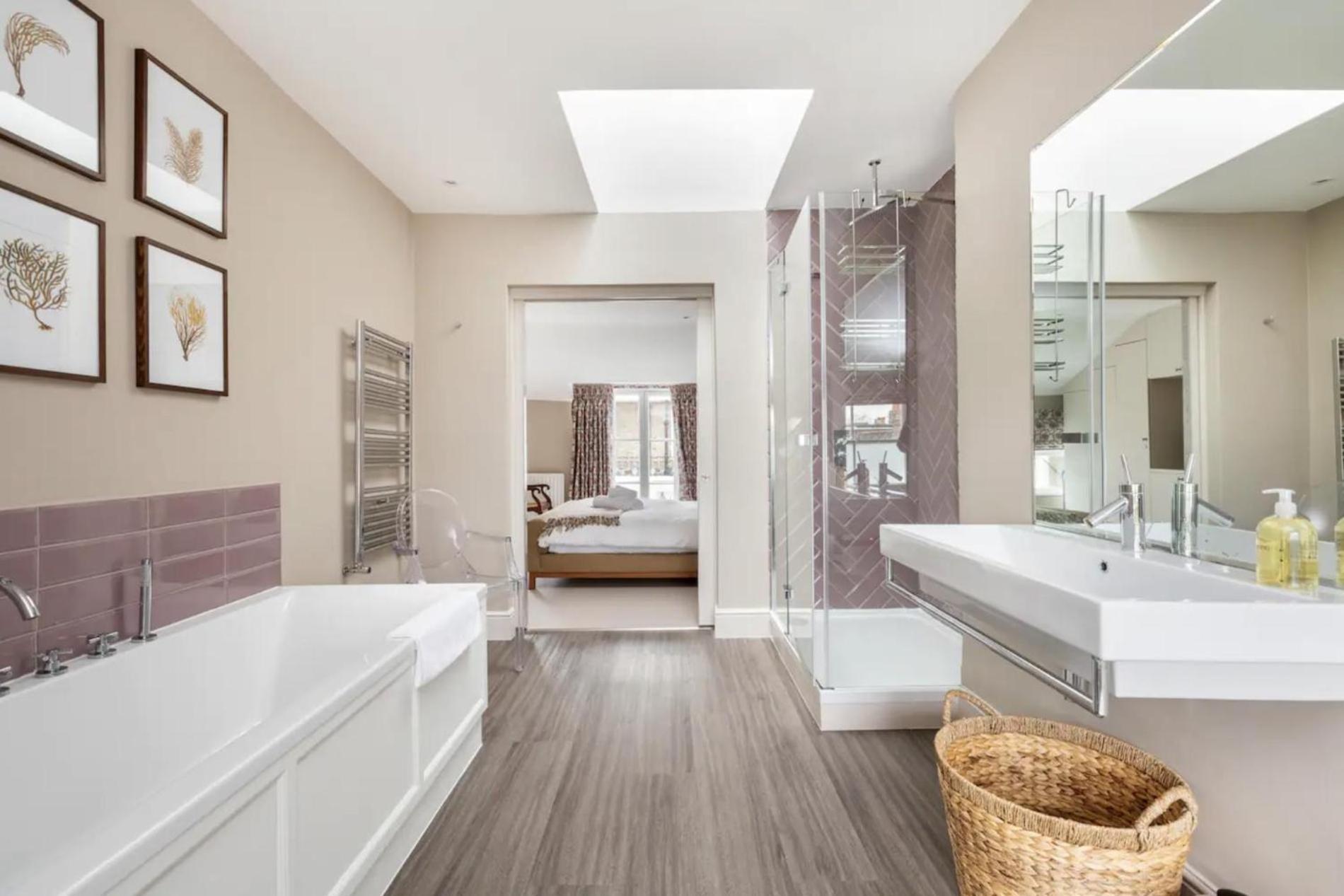 Apartment & Leafy - 2 Bedroom In Clapham London