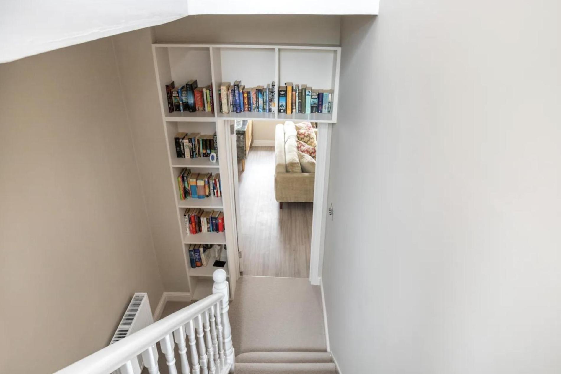 & Leafy - 2 Bedroom In Clapham *
