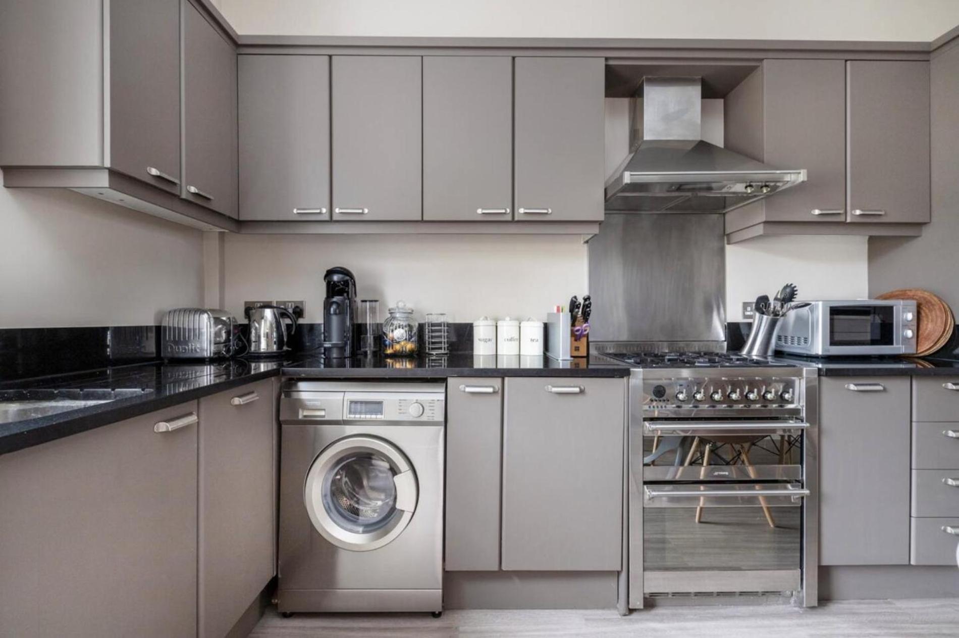 & Leafy - 2 Bedroom In Clapham Apartment *