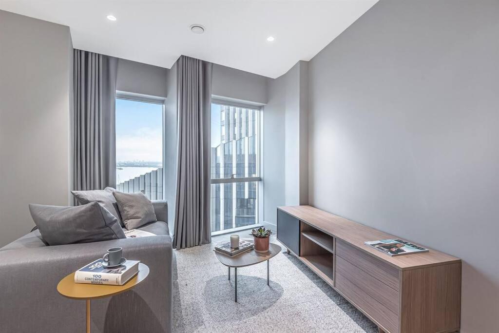 Beautiful, Stylish Studio Flat Near The O2 Leilighet *