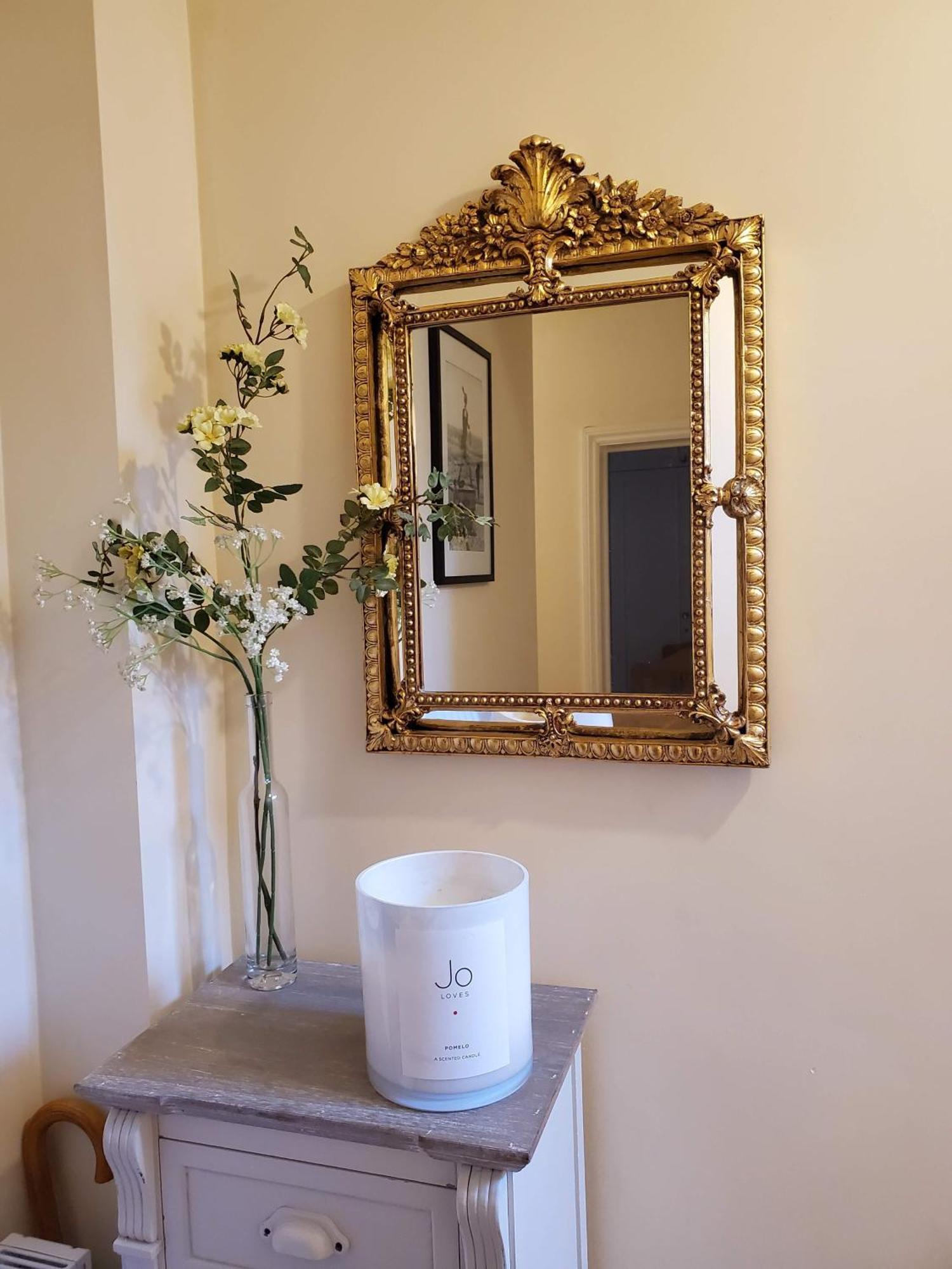 Apartment Spacious Refurbished Flat With A Garden Near Tube, Train, Thames And The Center