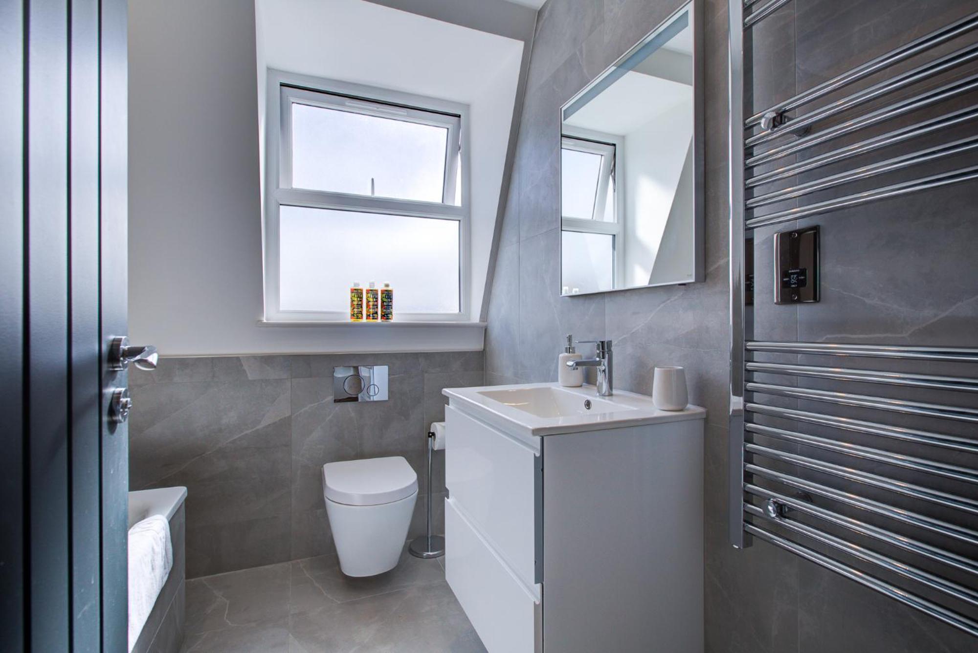 Hybrid Resi - Fulham Near Chelsea And Putney Appartement Londen