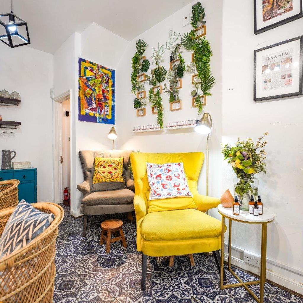 Holiday home Gorgeous Grade Ii Listed Georgian House - Leafy Square Views - *