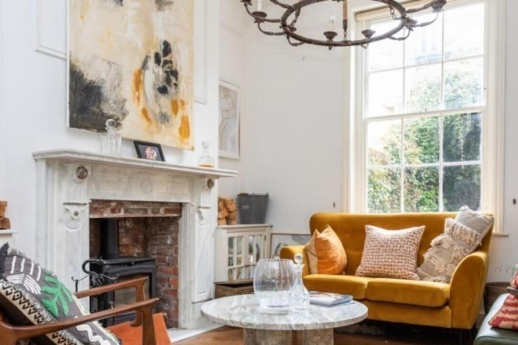 Gorgeous Grade Ii Listed Georgian House - Leafy Square Views - Holiday home *