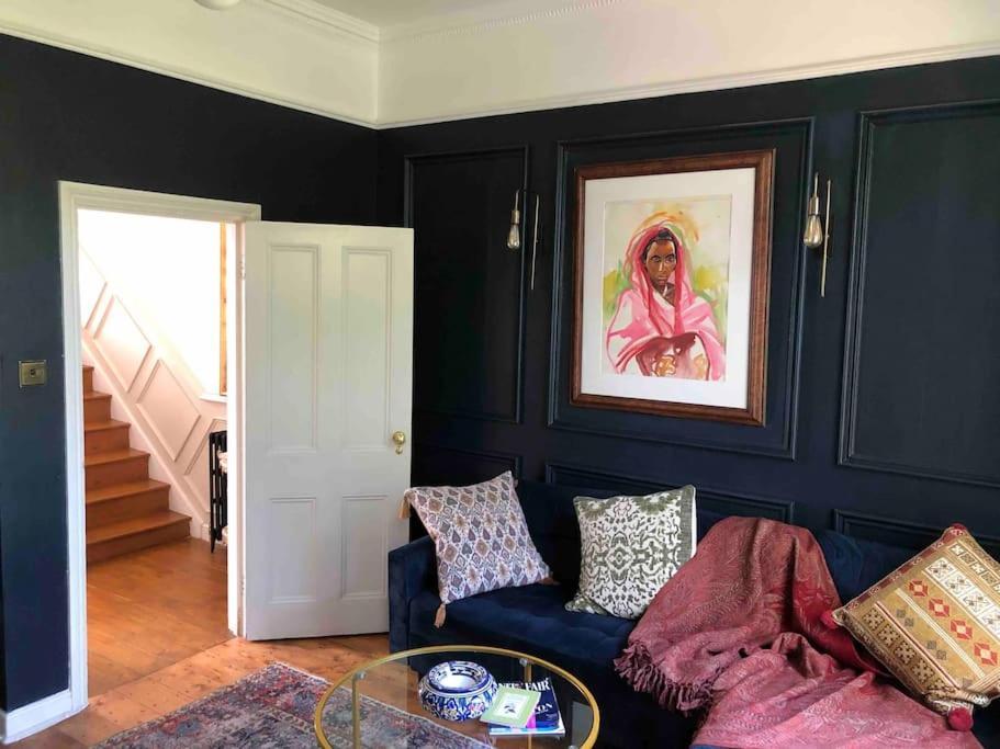 Gorgeous Grade Ii Listed Georgian House - Leafy Square Views - London