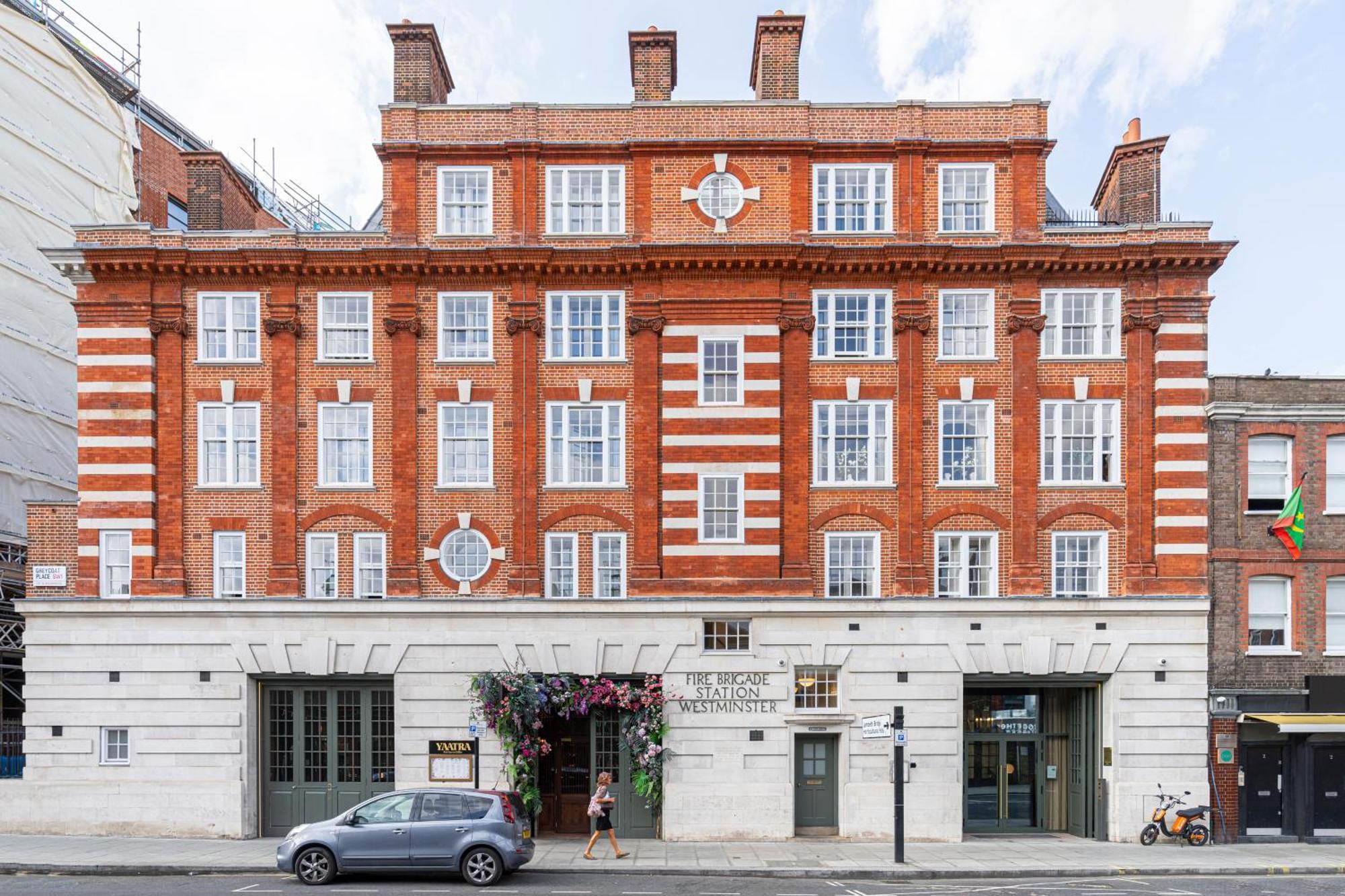 Luxury Flats Near Big Ben And Eye