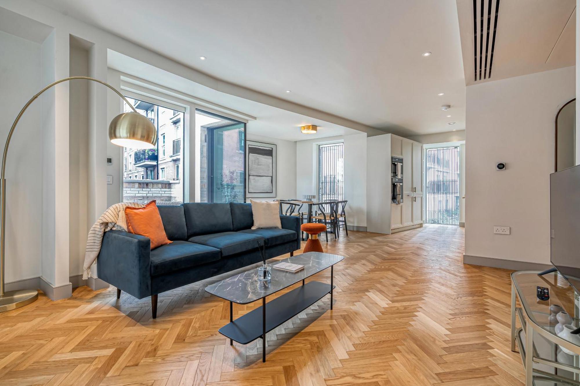 Luxury Flats Near Big Ben And Eye