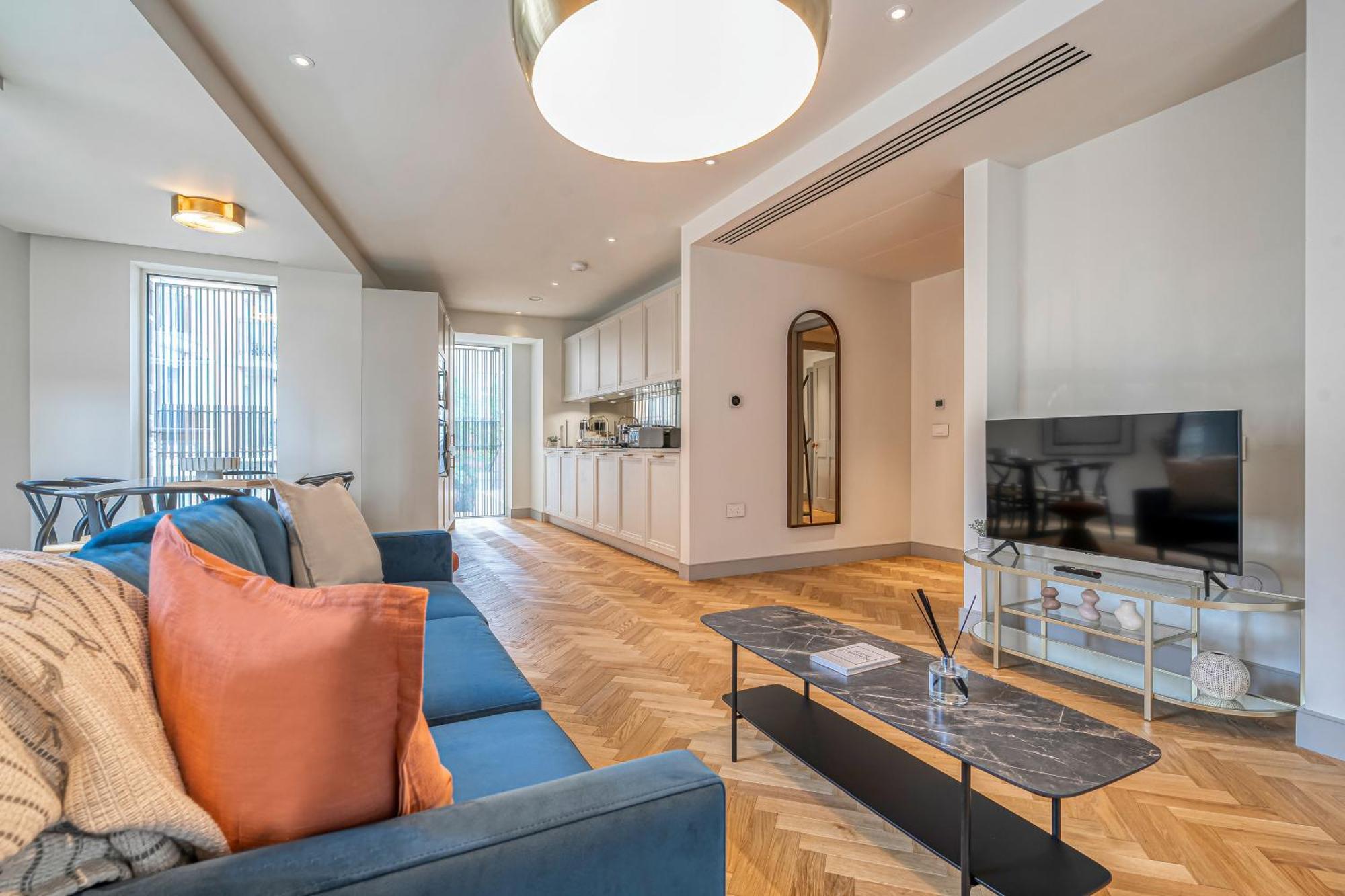 Luxury Flats Near Big Ben And Eye