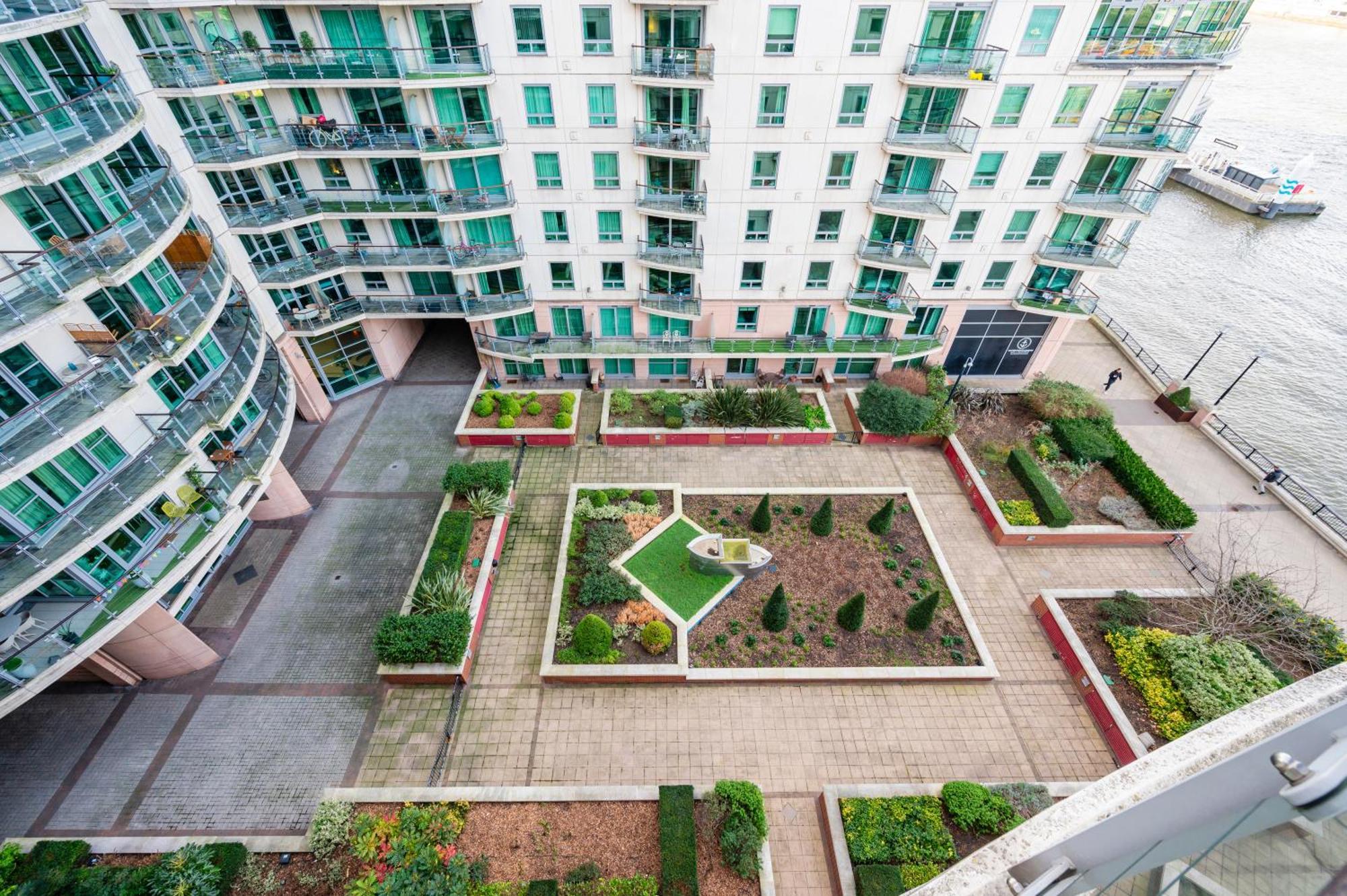 Riverside 2-bedroom Apartment