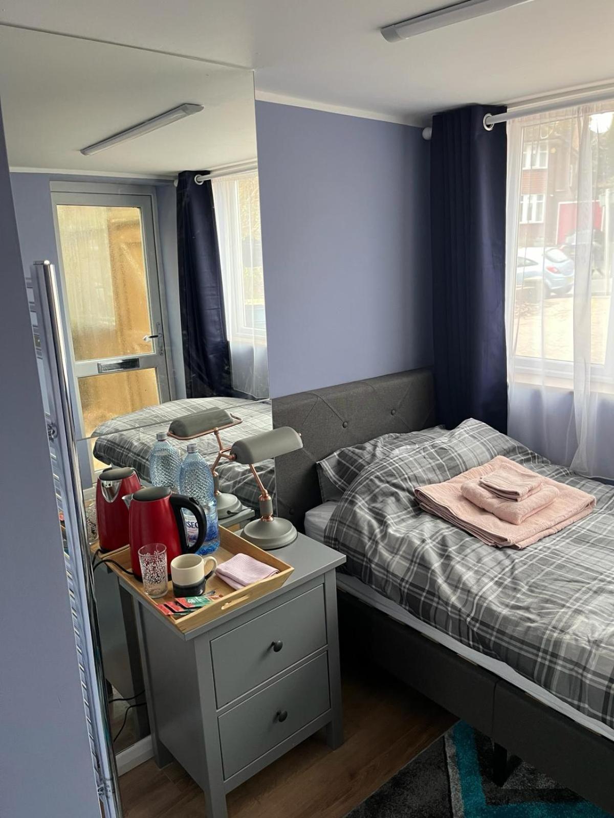 Cozy Guest In High Barnet Guest house London