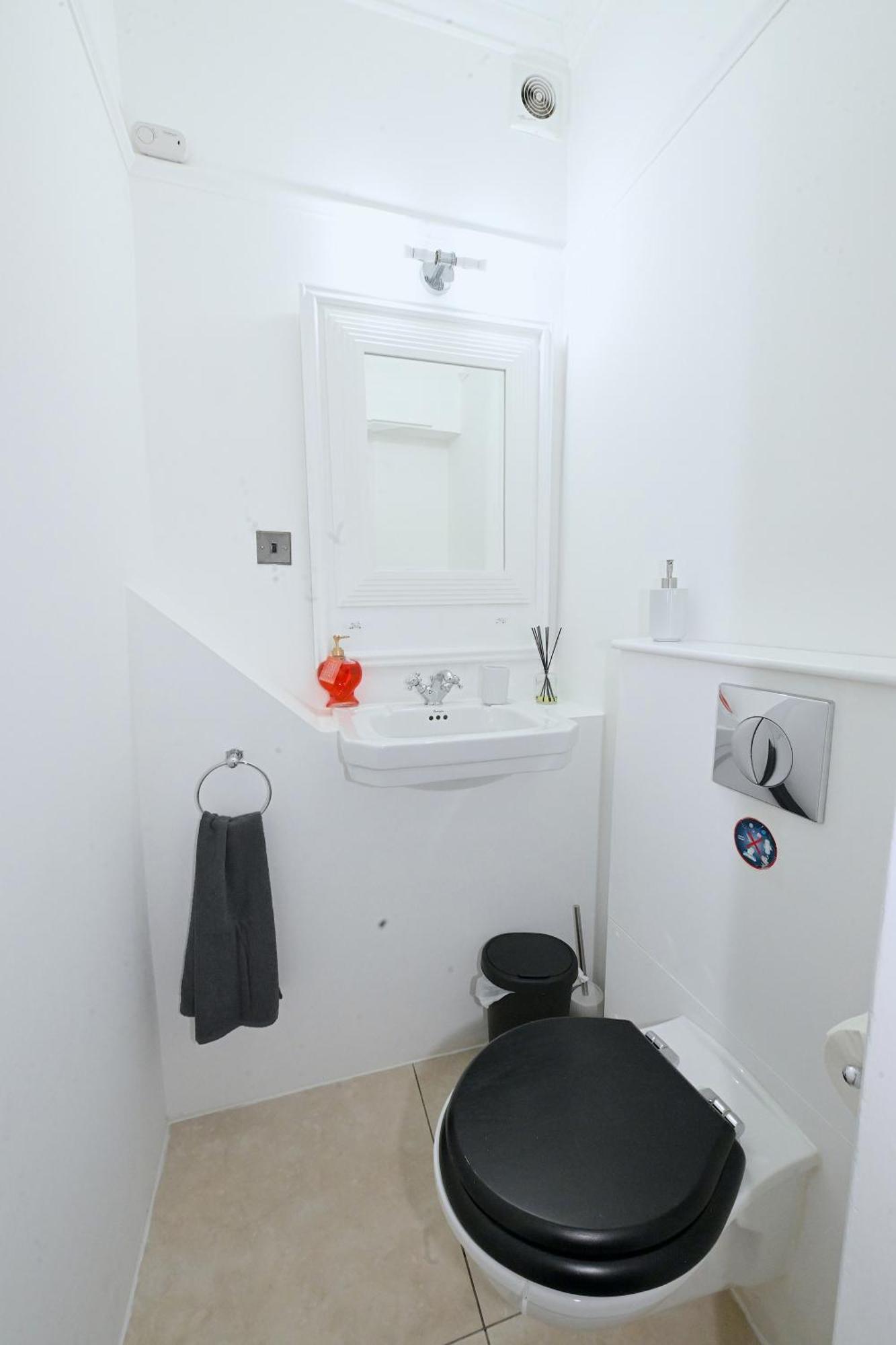 Stunning 4 Bedroom Flat In Regent's Park - Abbey Rd Ferienhaus