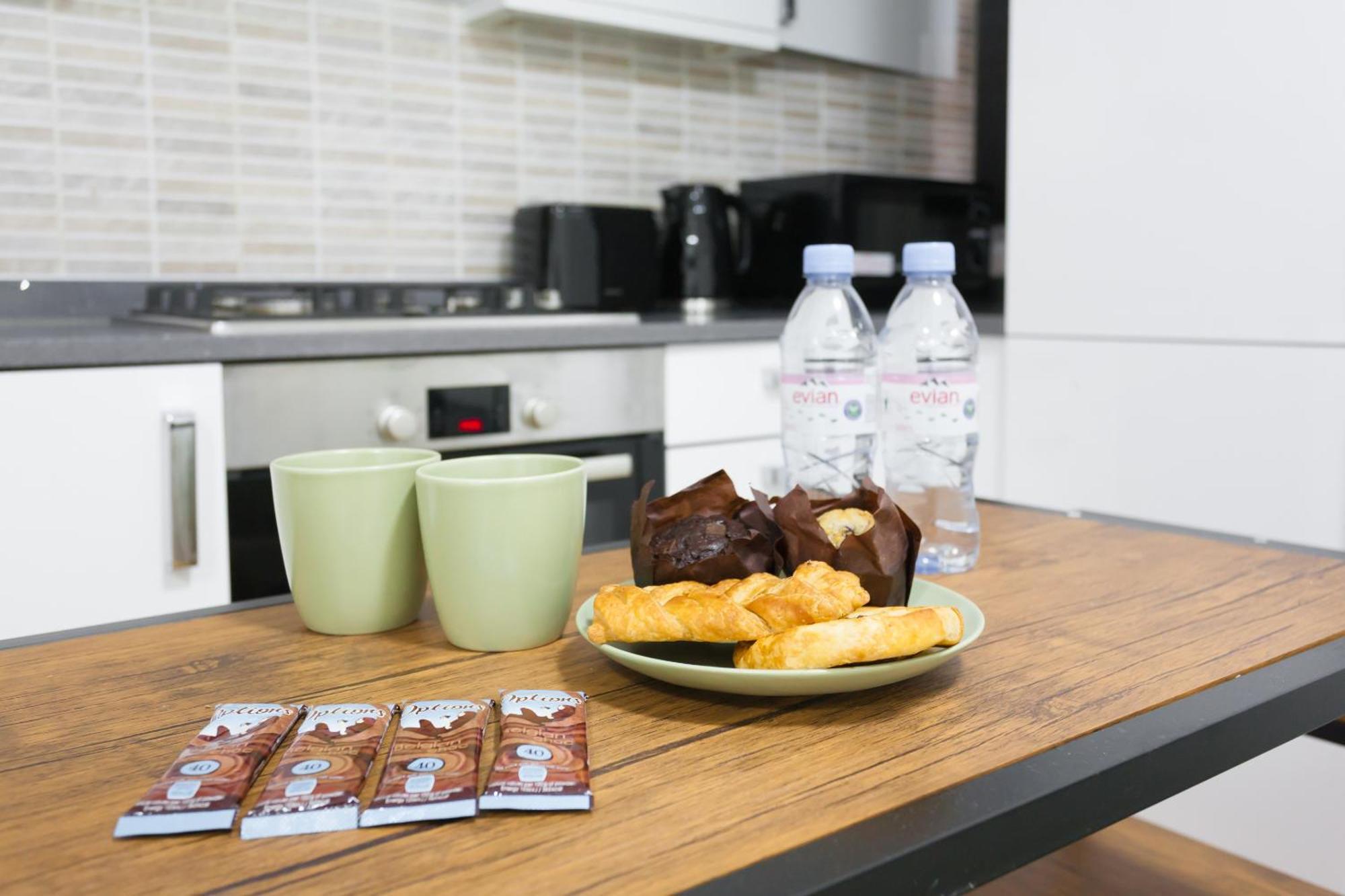 Gjestgiverier Eurostar Budget - Next To Kings Cross & Eurostar Train Station 3*