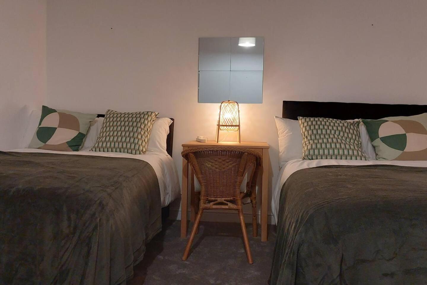Impeccable 1 Bedroom Flat In Appartement