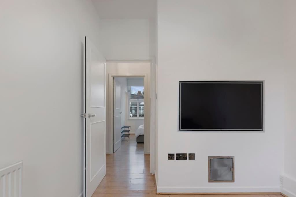 Stunning 1-bed Flat In 20 Mins From Appartement