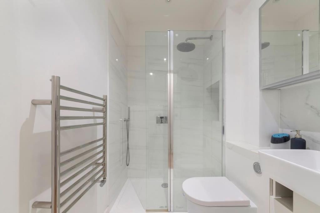 Appartement Stunning 1-bed Flat In 20 Mins From