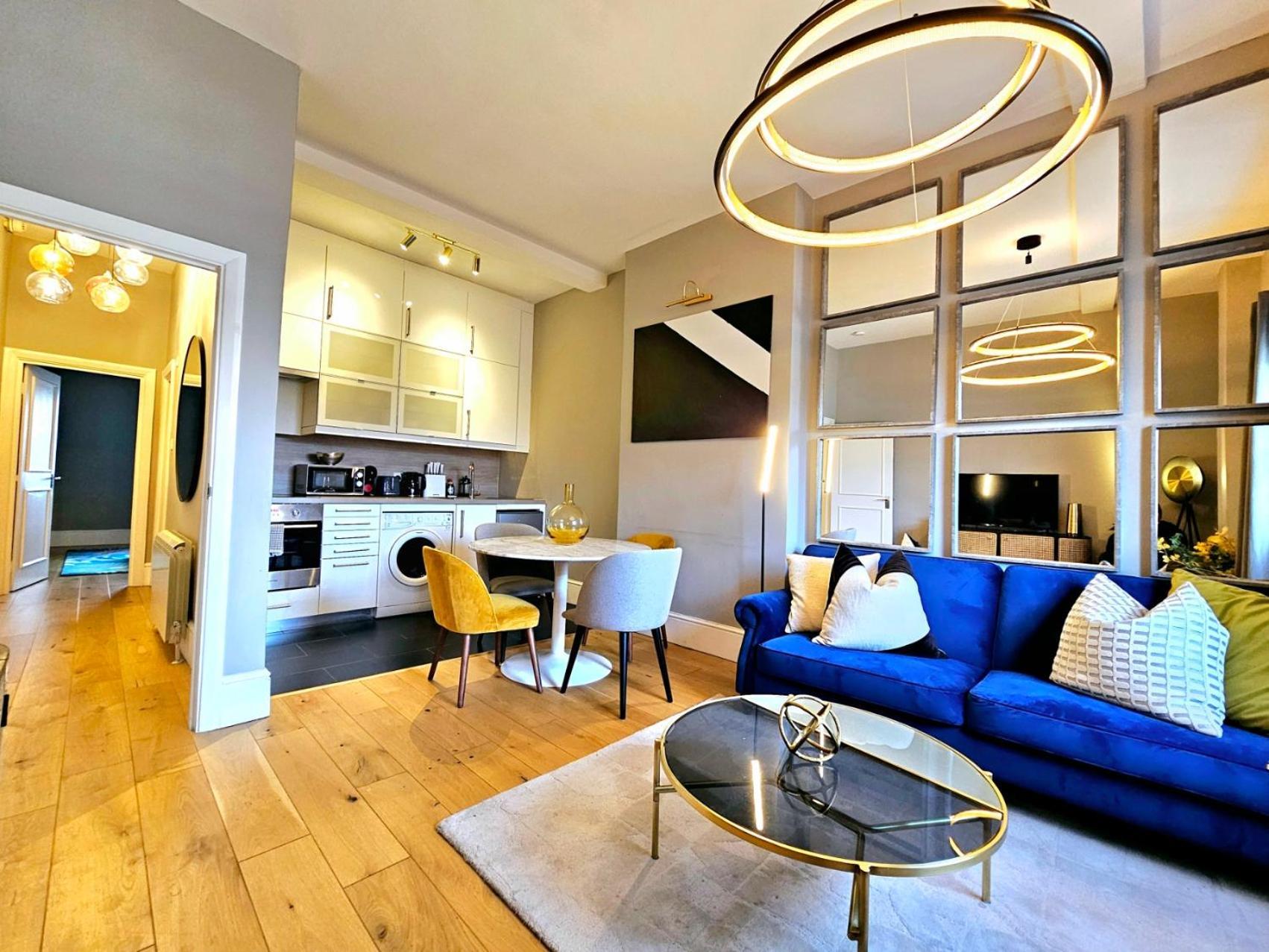 Appartement Gorgeous Hyde Park With Elevator Access By Tube Metro Stations Londen