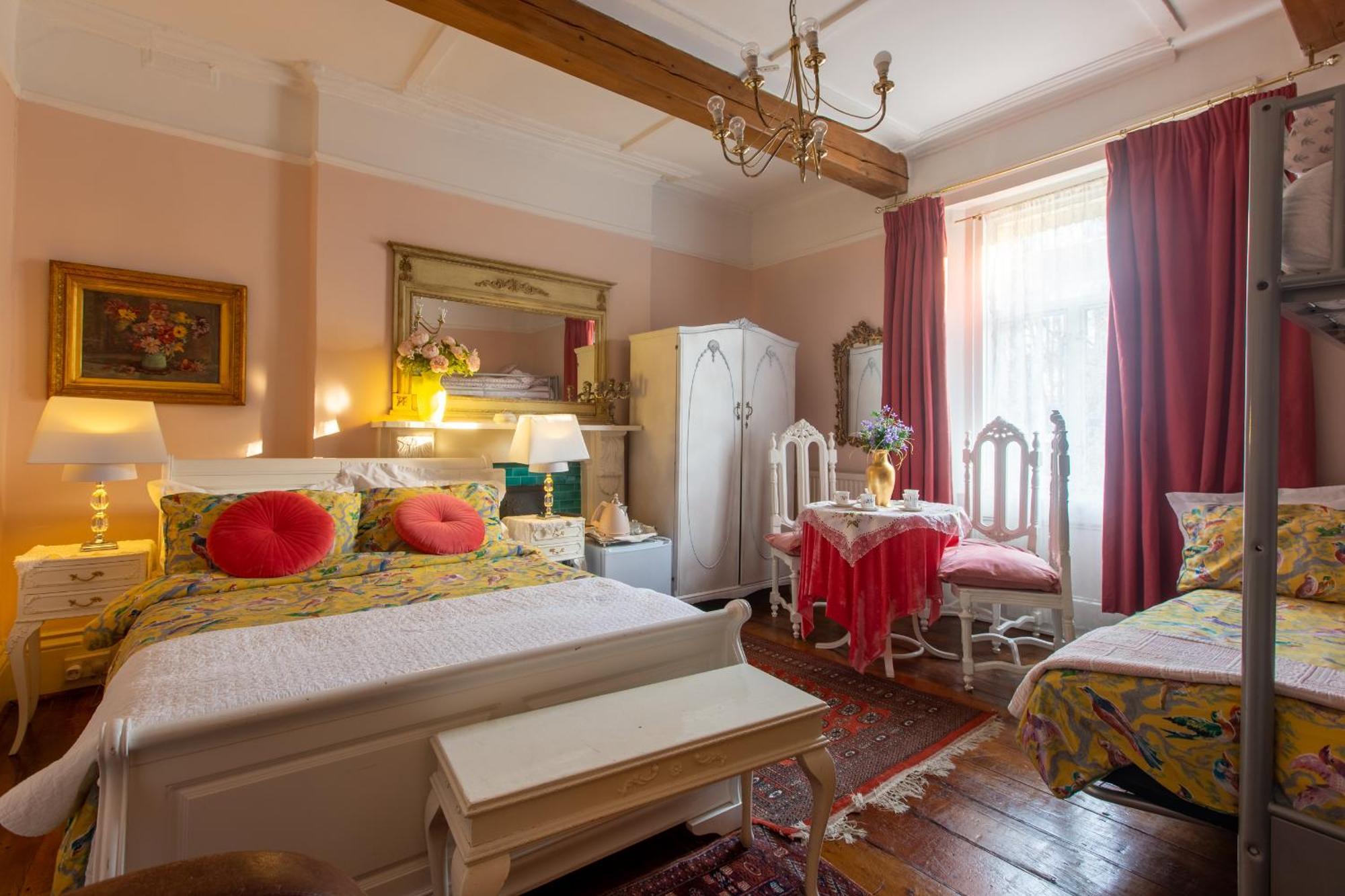 Dawson Place, Juliette's 3* London