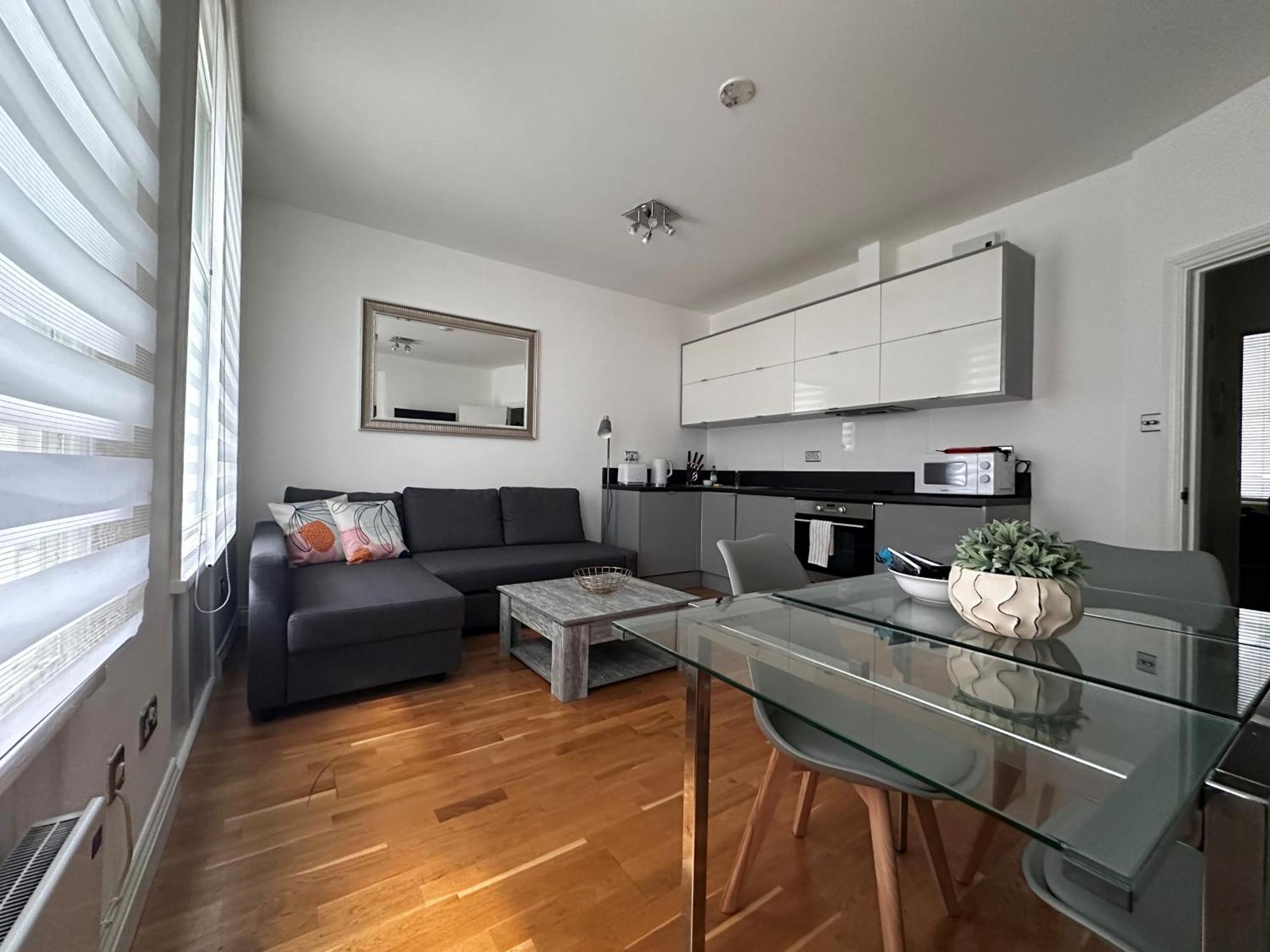 Appartement 1, Soho 1st Floor By Indigo Flats *
