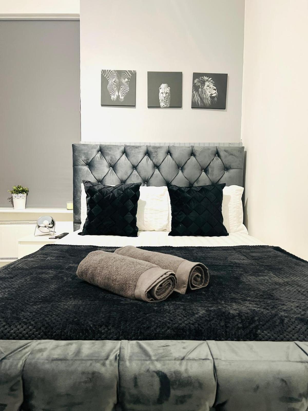 Apartment In Location *