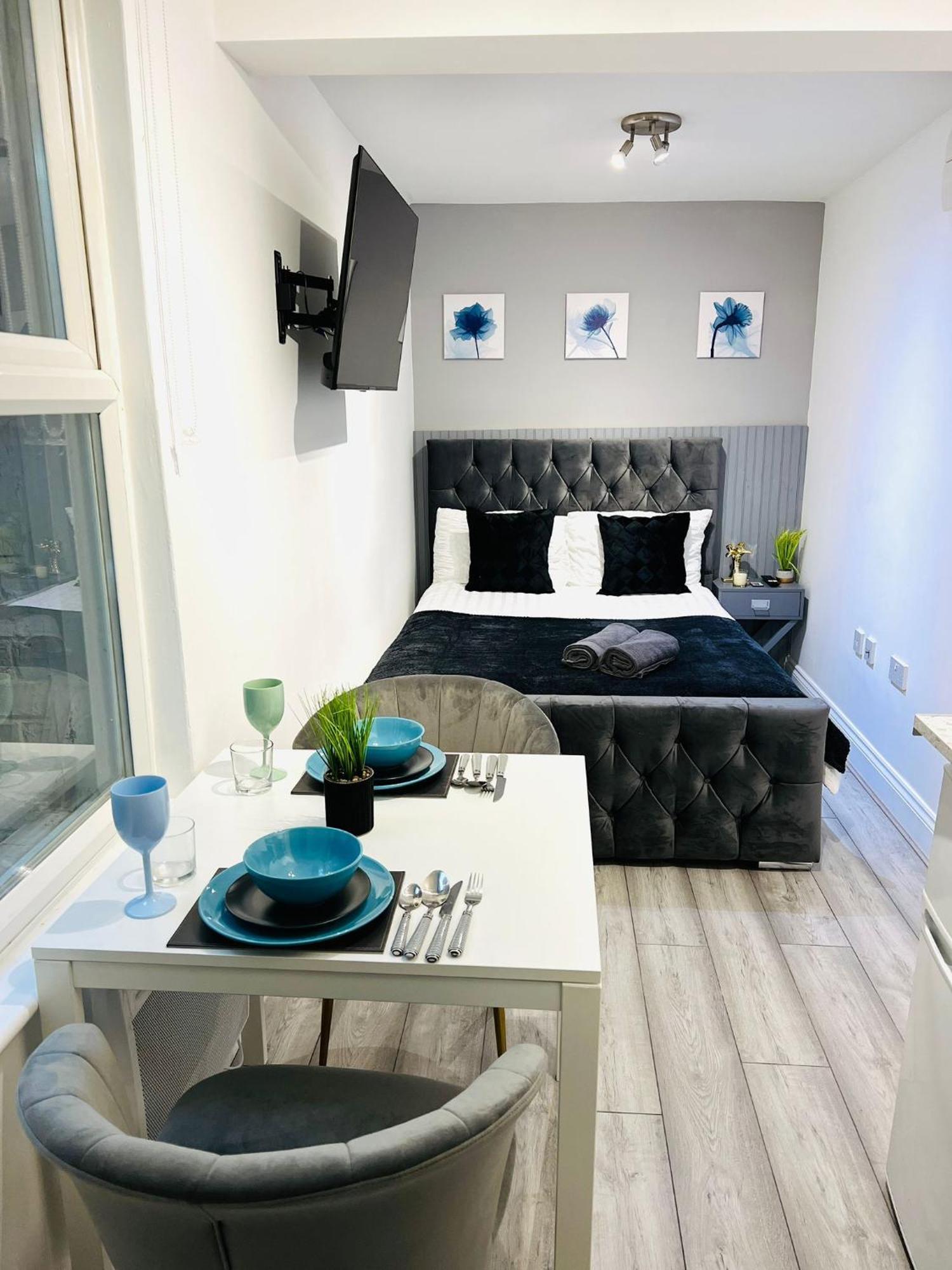 In Location Apartment *