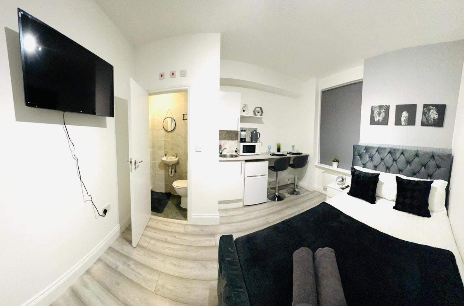 Apartment In Location *