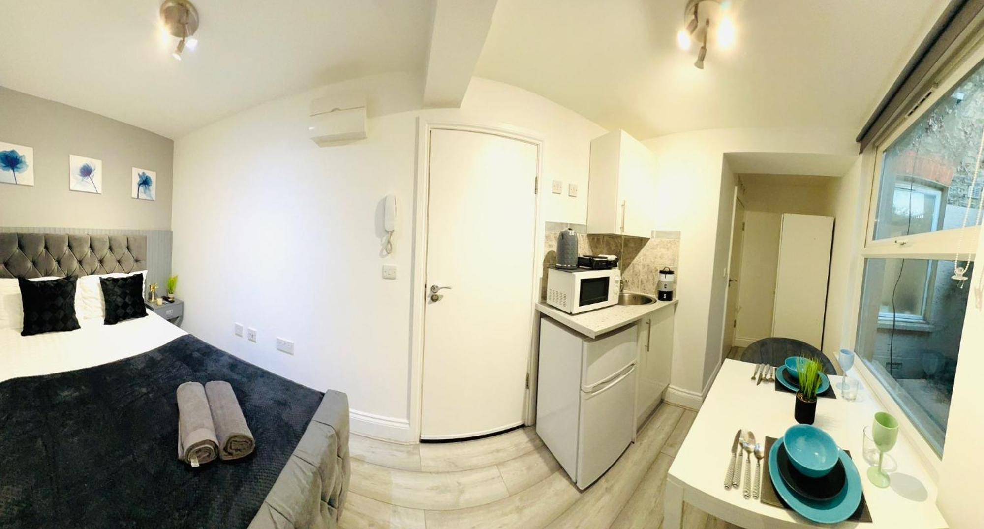 Apartment In Location