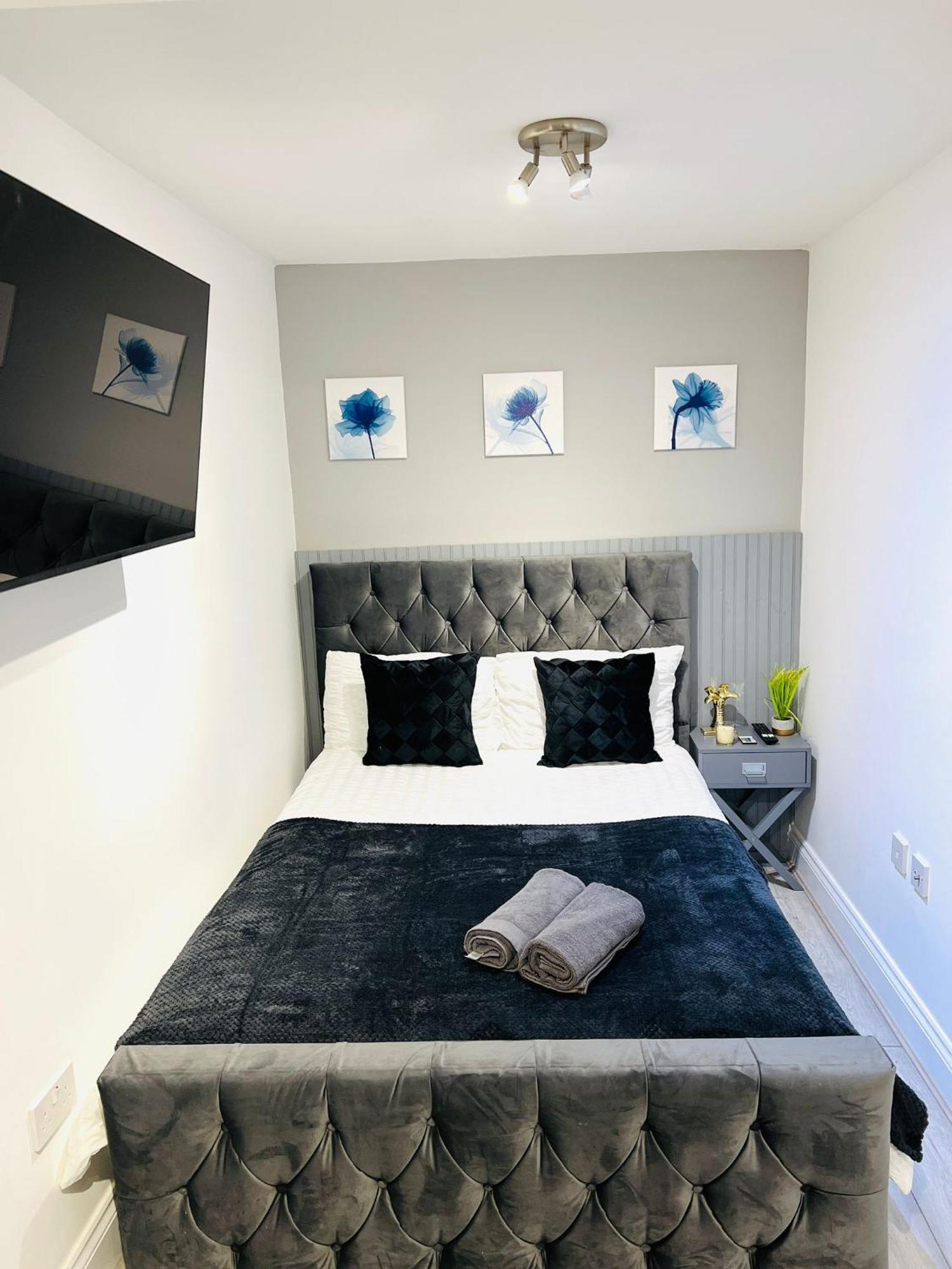 Apartment In Location *