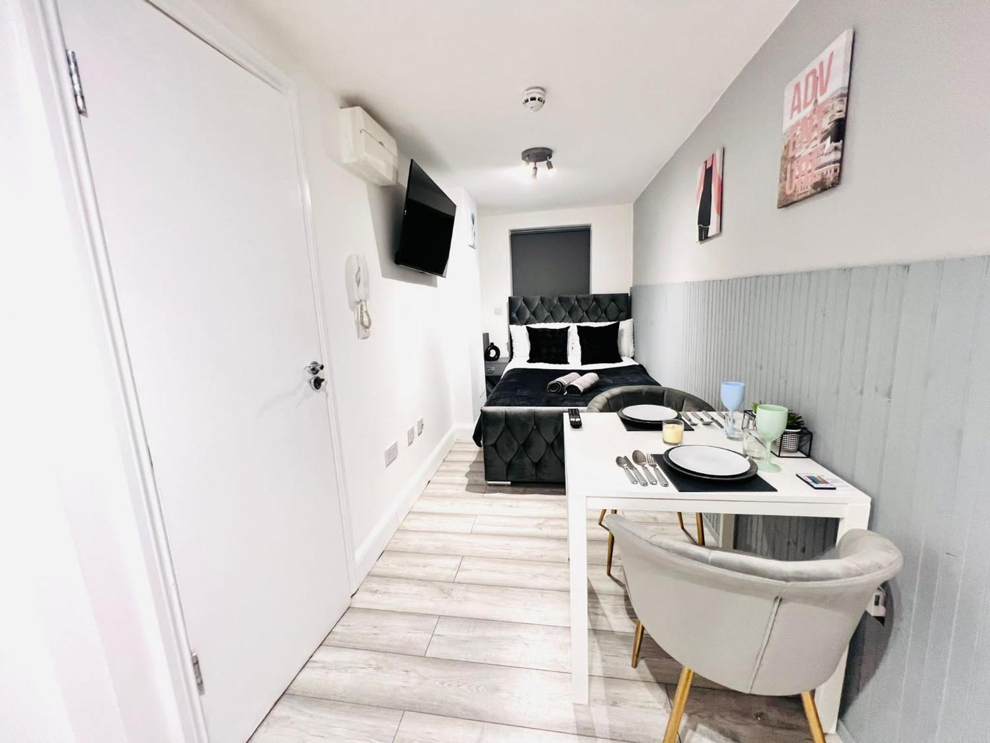 In Location Apartment *