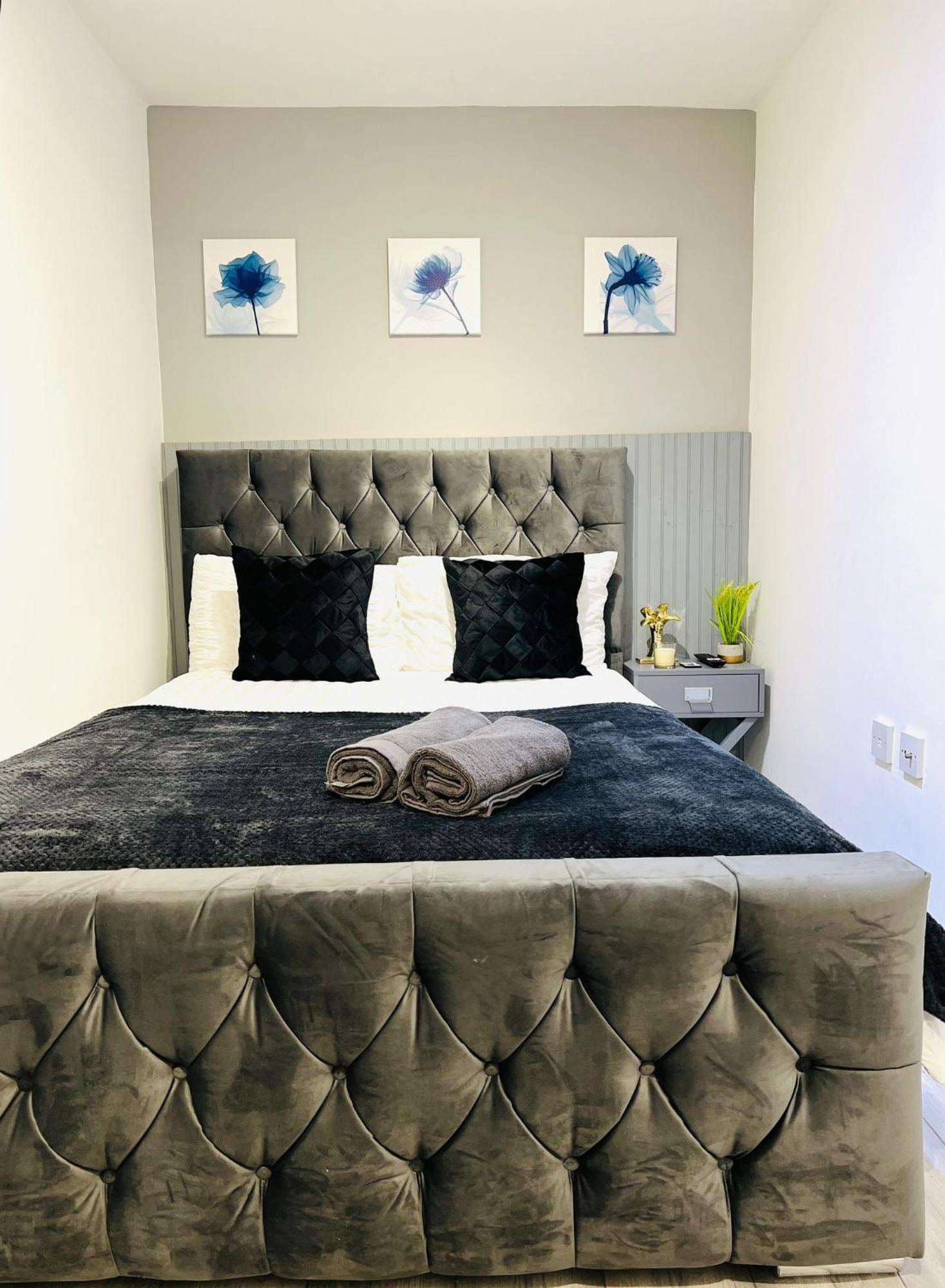 Apartment In Location *