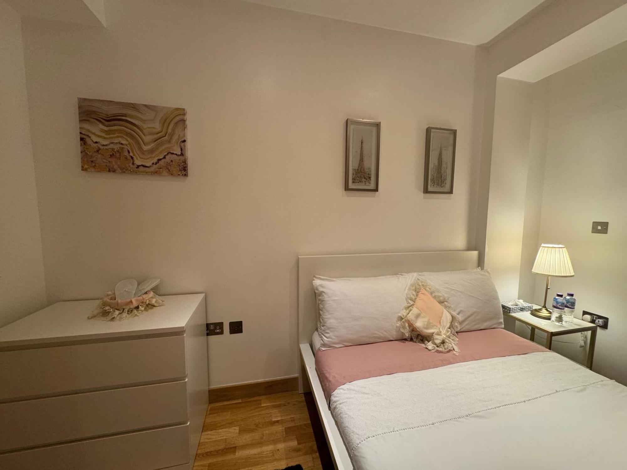 The Noko 2 Bedroom Central By Wild Appartement *