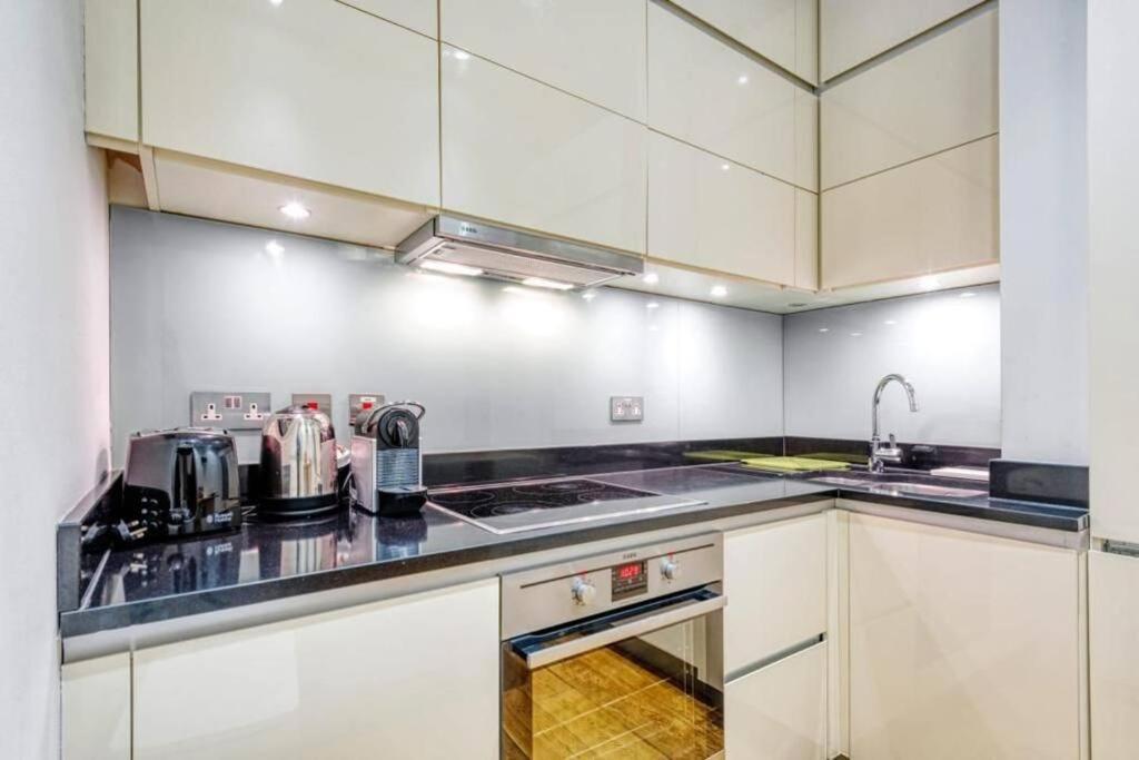2 Bedroom Luxury Flat In South Kensington Appartement *