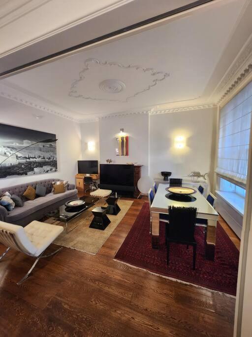 Appartement 2 Bedroom Luxury Flat In South Kensington Londen