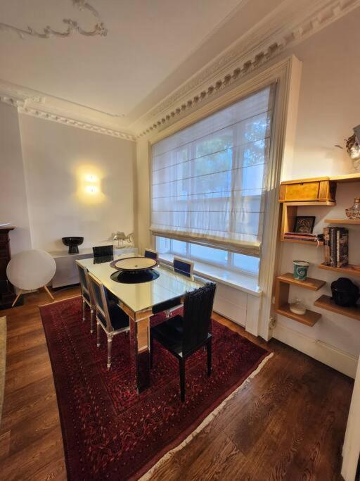 2 Bedroom Luxury Flat In South Kensington Appartement Londen