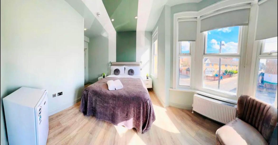 43 Ensuite Look Like Locations *