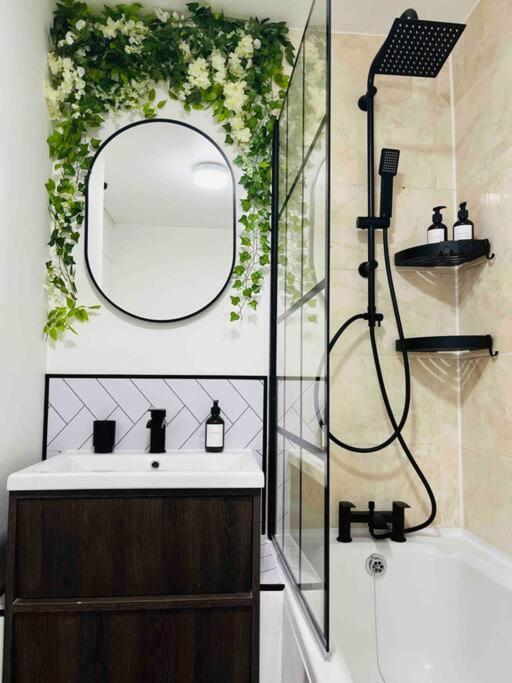 Hidden Oasis Comfy In New Cross Apartment