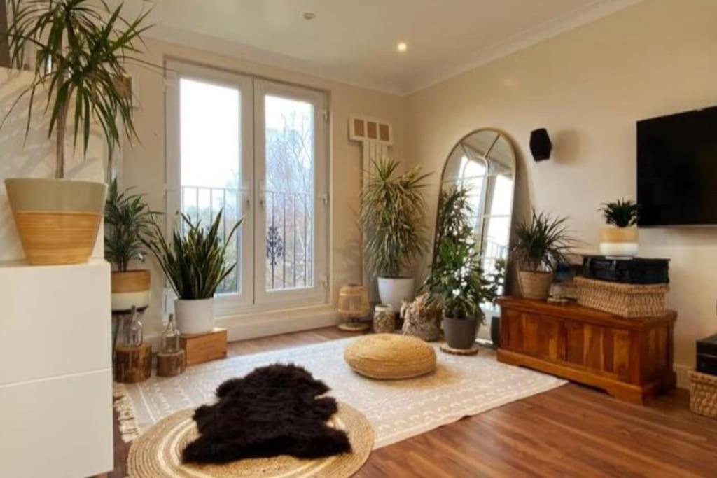 Luxury 4 Bed 2 Bath House With Garden Near Wimbledon Vakantiehuis Londen