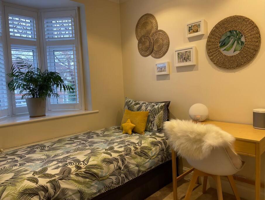 Luxury 4 Bed 2 Bath House With Garden Near Wimbledon Vakantiehuis