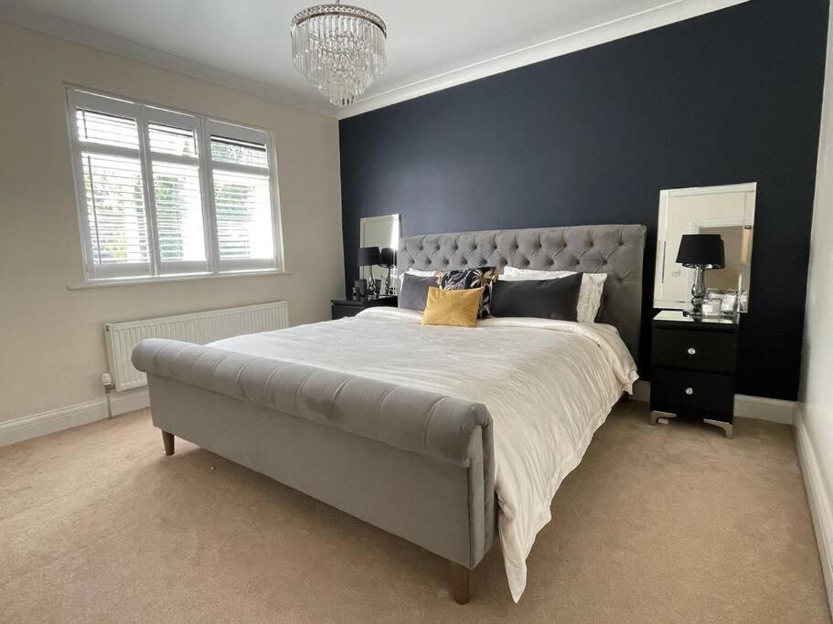 Luxury 4 Bed 2 Bath House With Garden Near Wimbledon * Londen