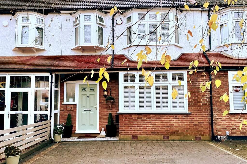 Vakantiehuis Luxury 4 Bed 2 Bath House With Garden Near Wimbledon Londen