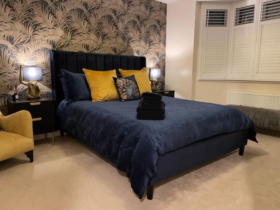 Luxury 4 Bed 2 Bath House With Garden Near Wimbledon Londen