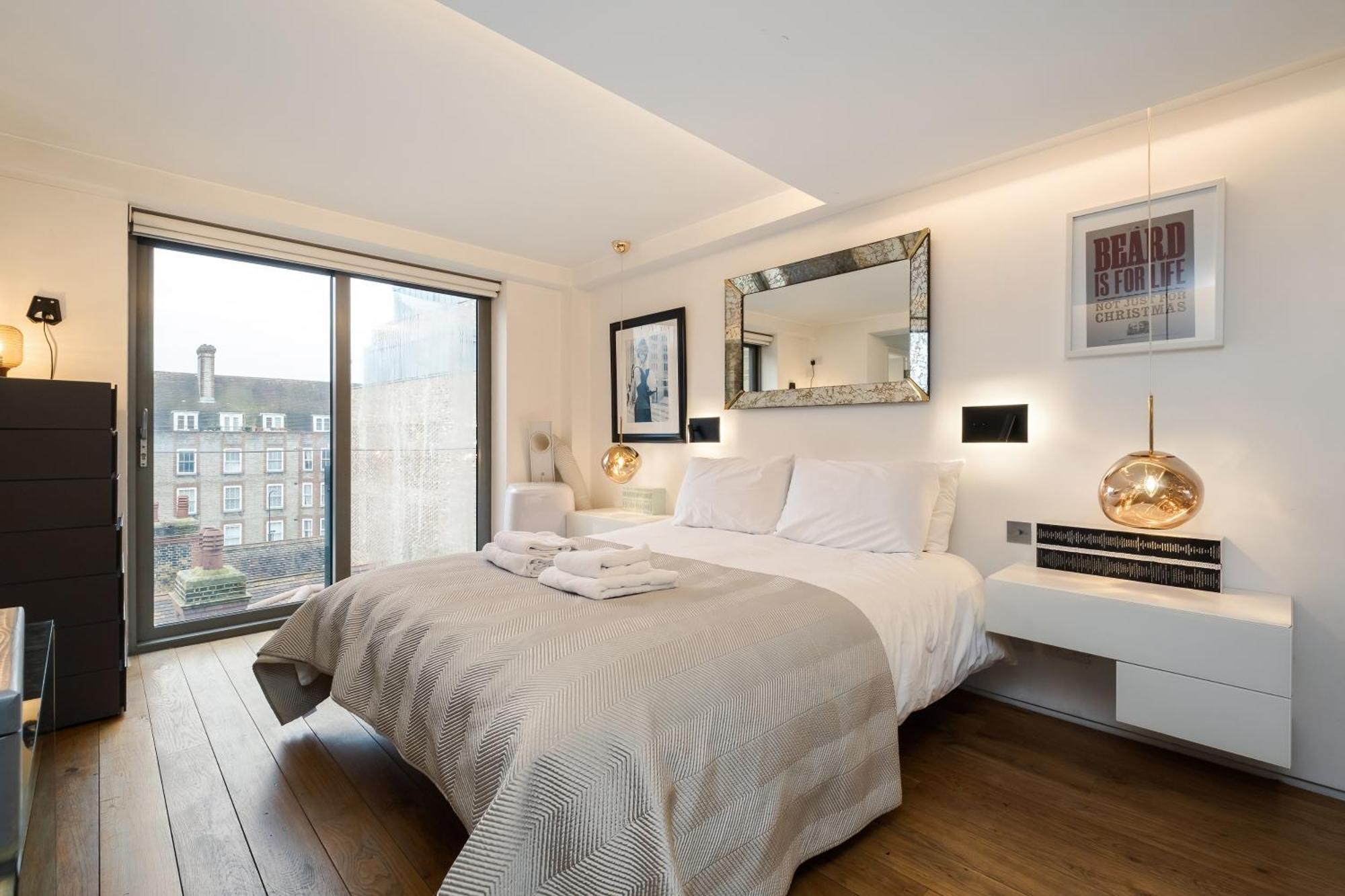 Stunning 3 Bedroom, 3 Bathroom Duplex With Terrace Appartamento *