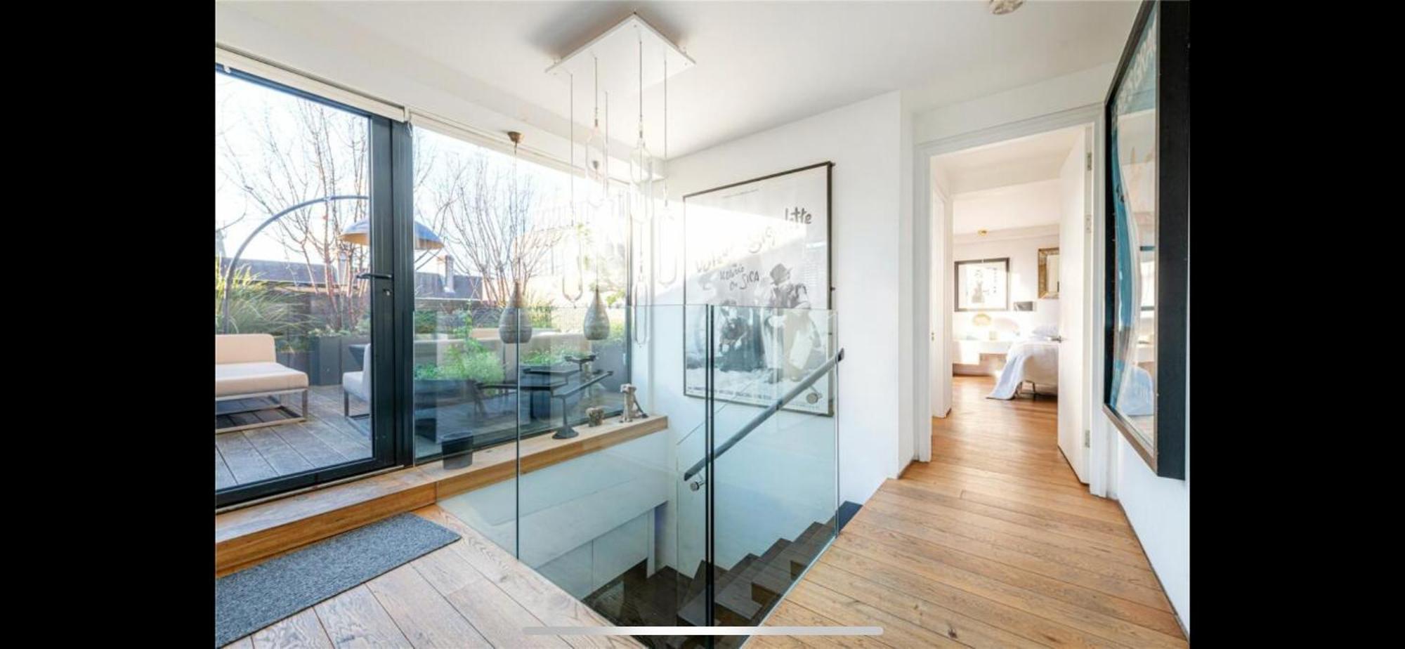 Stunning 3 Bedroom, 3 Bathroom Duplex With Terrace Appartamento *