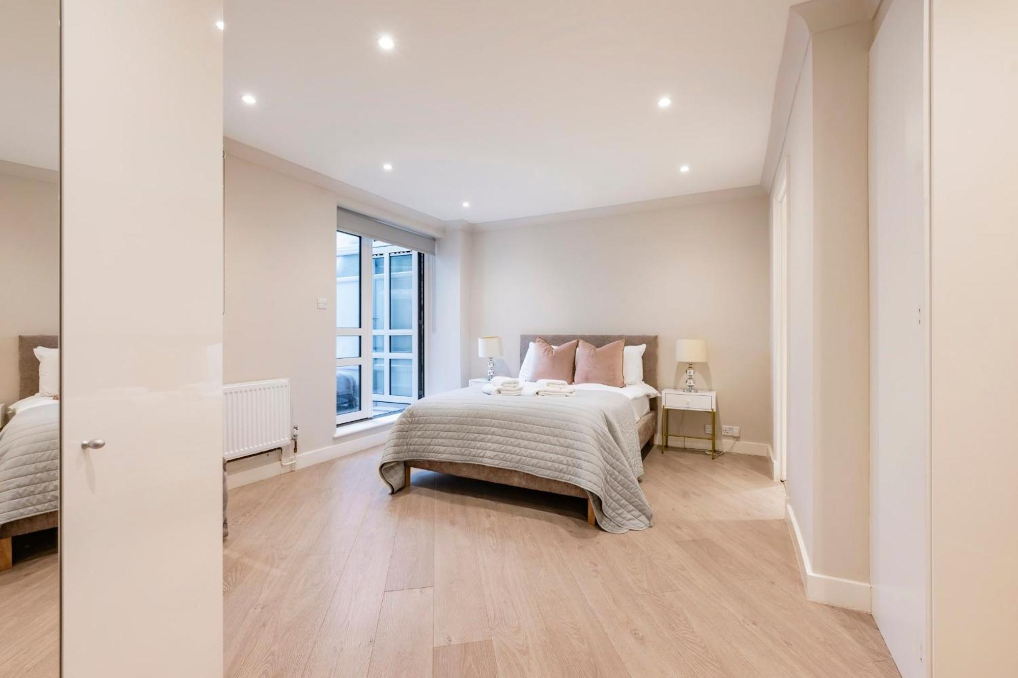 Lägenhet Stunning 2-bedroom-hosted By Sweetstay