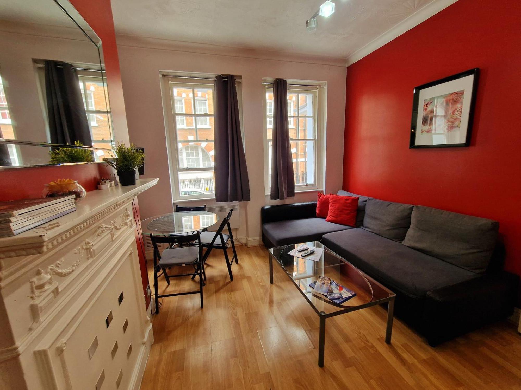 Cozy Flat, 5 Minute Walk To Oxford Circus *
