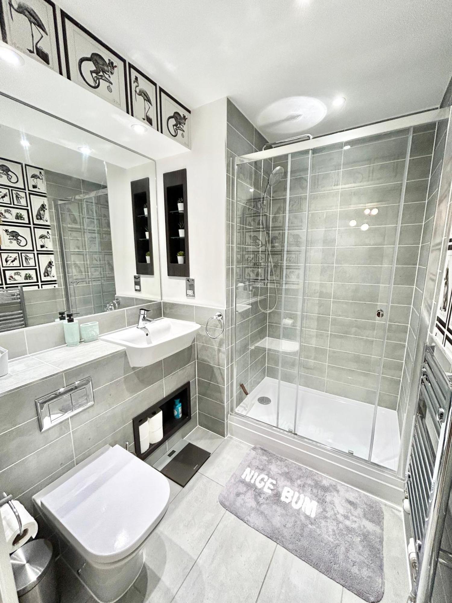 Canary Wharf, Sleeps 4, Fast Wifi, Gym, Prime Location Appartement