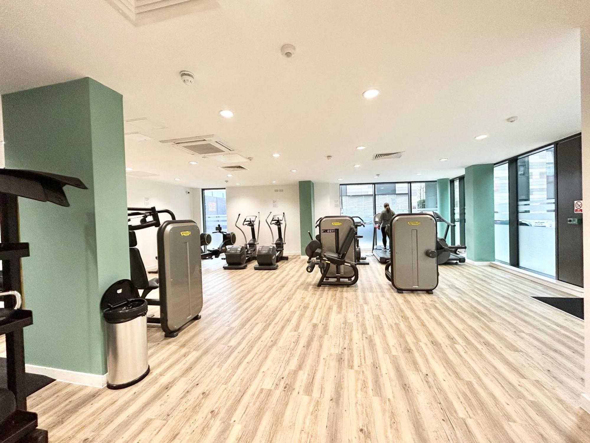 Canary Wharf, Sleeps 4, Fast Wifi, Gym, Prime Location Appartement *